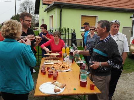 Pohod po novozgrajenih pločnikih 3